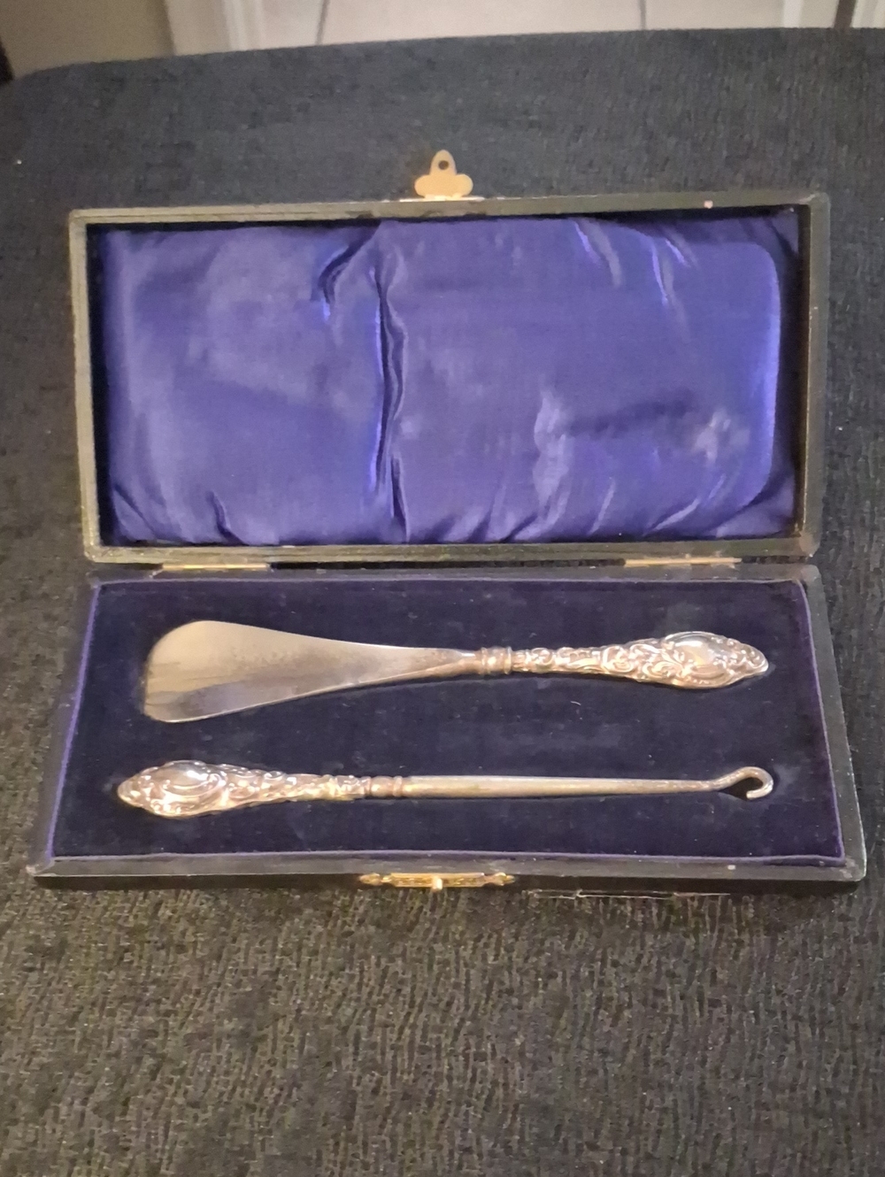 Antique Ornate Silver-Tone Shoe Horn & Button Hook Set - Purple Lined Case